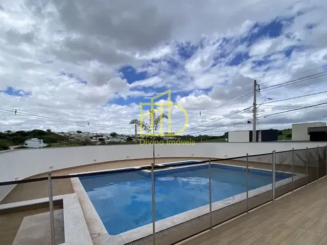 Casa 3 quartos e 2 banheiros, à venda, no bairro Wanel Ville em Sorocaba