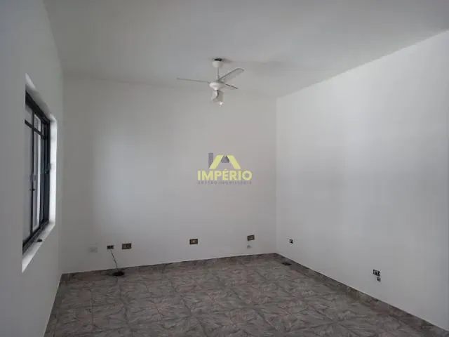 Casa 3 quartos e 2 banheiros, à venda, no bairro Vila Teixeira em Salto