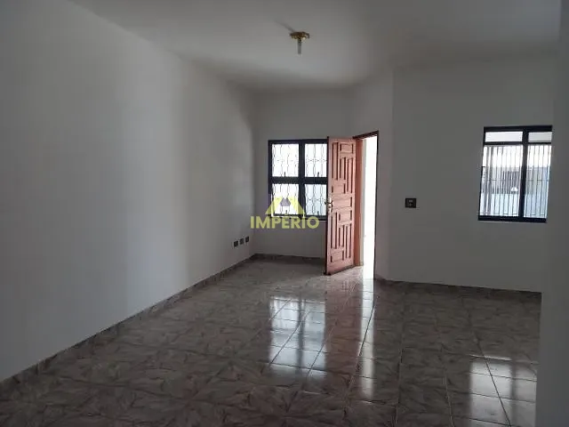 Casa 3 quartos e 2 banheiros, à venda, no bairro Vila Teixeira em Salto