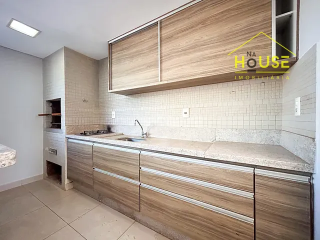Casa 3 quartos e 3 banheiros, à venda, no bairro Jardim Redentor em São José do Rio Preto