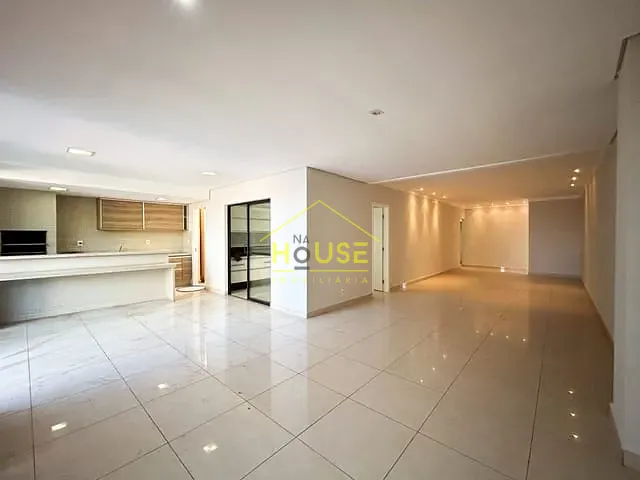 Casa 3 quartos e 3 banheiros, à venda, no bairro Jardim Redentor em São José do Rio Preto