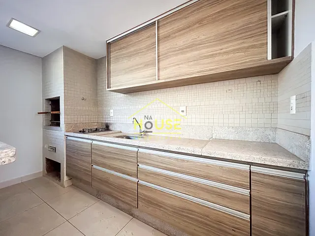 Casa 3 quartos e 3 banheiros, à venda, no bairro Jardim Redentor em São José do Rio Preto