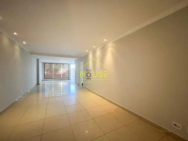 Casa 3 quartos e 3 banheiros, à venda, no bairro Jardim Redentor em São José do Rio Preto