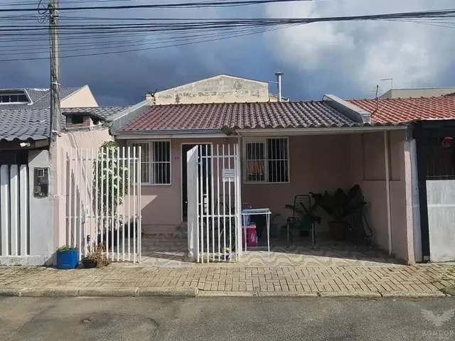 Casa 2 quartos e 1 banheiro, à venda, no bairro Santa Felicidade em Curitiba