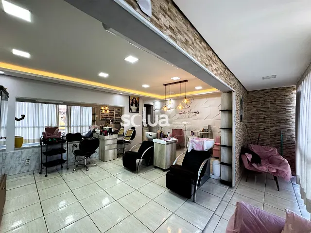 Casa com 133m² 5 quartos e 6 banheiros, à venda, no bairro Conjunto Habitacional Vila Réggio em Campinas