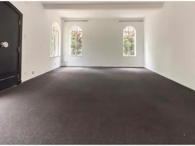 Casa com 400m² 3 quartos e 5 banheiros, à venda ou para alugar, no bairro Jardim Paulista em São Paulo