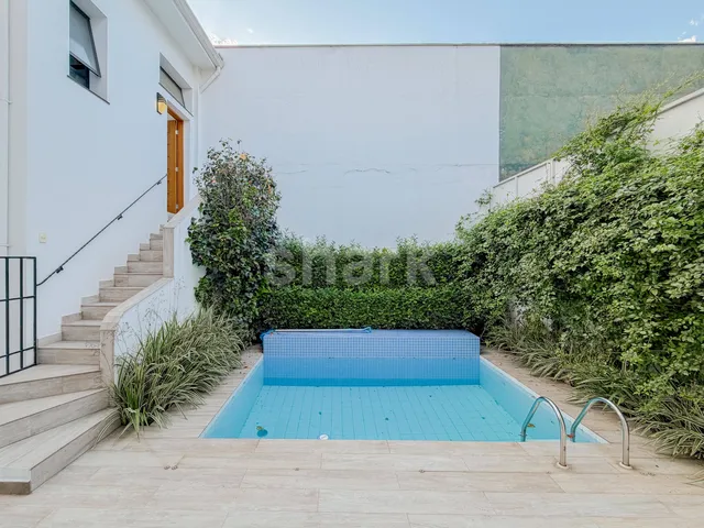Casa com 305m² 4 quartos e 5 banheiros, para alugar, no bairro Jardim Paulista em São Paulo