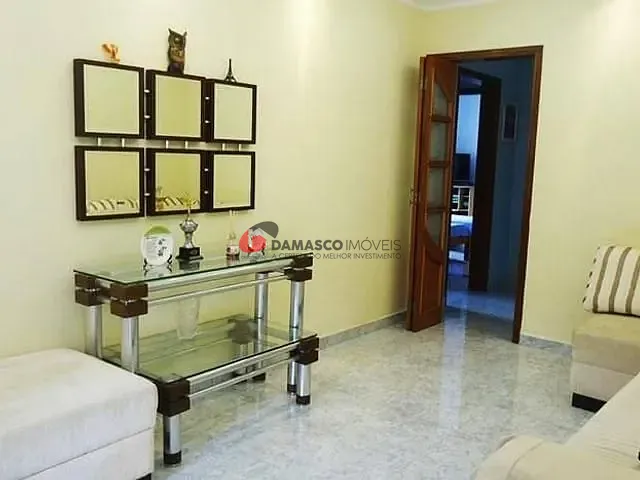 Casa com 237m² 5 quartos e 3 banheiros, à venda, no bairro Vila Aquilino em Santo André
