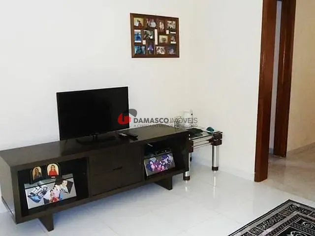 Casa com 237m² 5 quartos e 3 banheiros, à venda, no bairro Vila Aquilino em Santo André