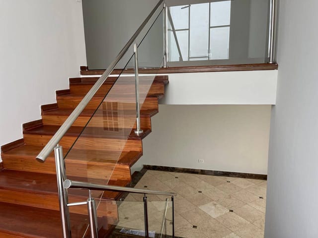 Casa com 765m² 4 quartos e 6 banheiros, à venda, no bairro Alphaville em Santana de Parnaíba