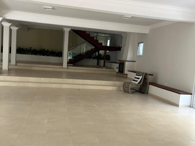 Casa com 765m² 4 quartos e 6 banheiros, à venda, no bairro Alphaville em Santana de Parnaíba