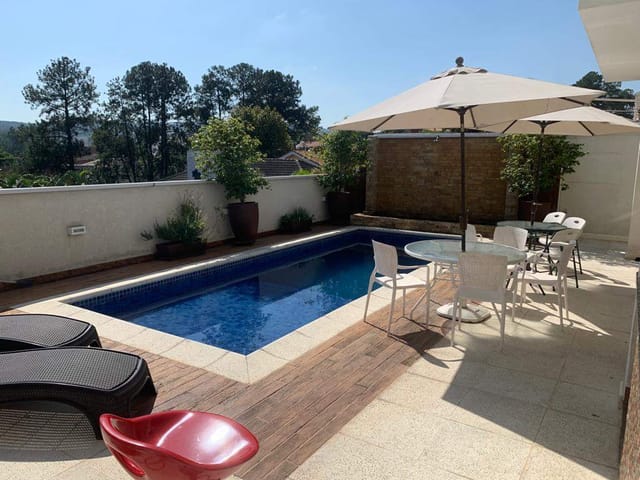 Casa com 484m² 4 quartos e 7 banheiros, à venda ou para alugar, no bairro Alphaville em Santana de Parnaíba