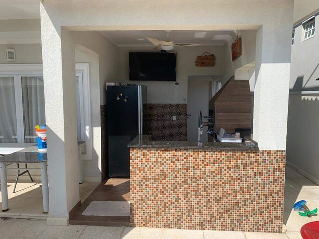 Casa com 484m² 4 quartos e 7 banheiros, à venda ou para alugar, no bairro Alphaville em Santana de Parnaíba