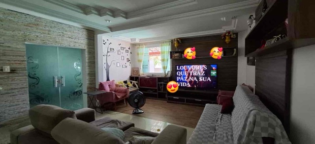 Casa com 350m² 4 quartos e 3 banheiros, à venda, no bairro Parque Penha em Campos dos Goytacazes