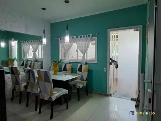 Casa com 350m² 4 quartos e 3 banheiros, à venda, no bairro Parque Penha em Campos dos Goytacazes