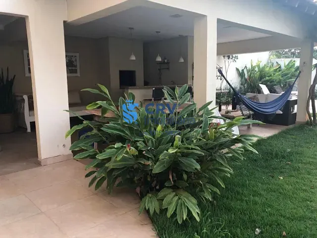 Casa com 600m² 5 quartos e 5 banheiros, à venda, no bairro Tucano em Londrina