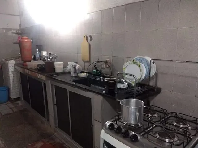 Casa com 250m² 2 quartos e 2 banheiros, à venda, no bairro Engenheiro Neiva em Guaratinguetá