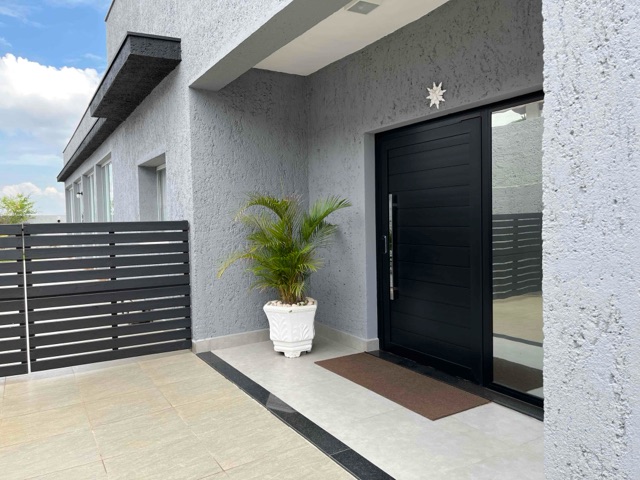 Casa com 600m² 3 quartos e 4 banheiros, à venda, no bairro Condomínio Terras de Santa Cruz em Bragança Paulista