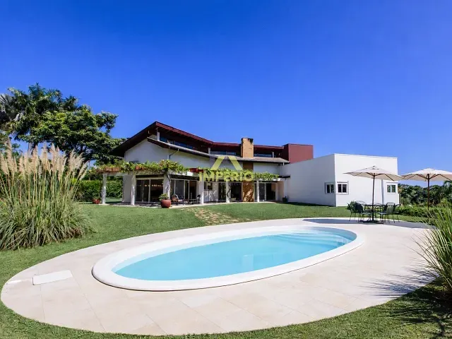 Casa com 2600m² 4 quartos e 5 banheiros, à venda, no bairro Condomínio Fechado Village Haras São Luiz II em Salto