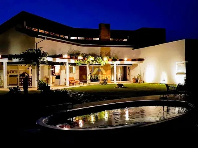 Casa com 2600m² 4 quartos e 5 banheiros, à venda, no bairro Condomínio Fechado Village Haras São Luiz II em Salto