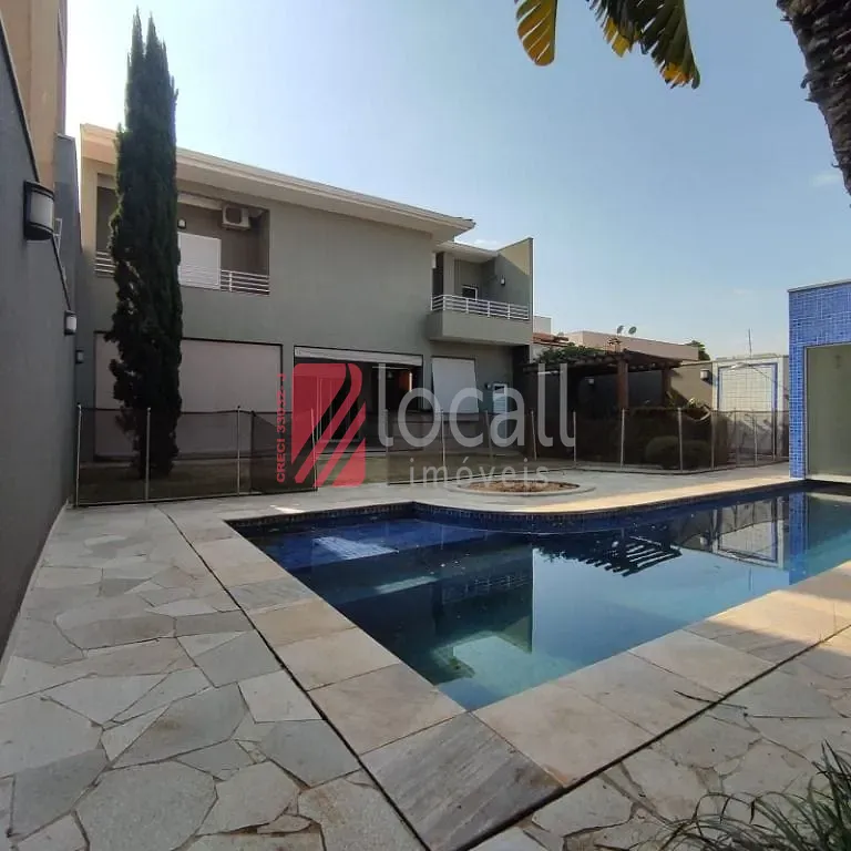 Casa com 4 quartos à venda, 350m² — foto 2 de 38