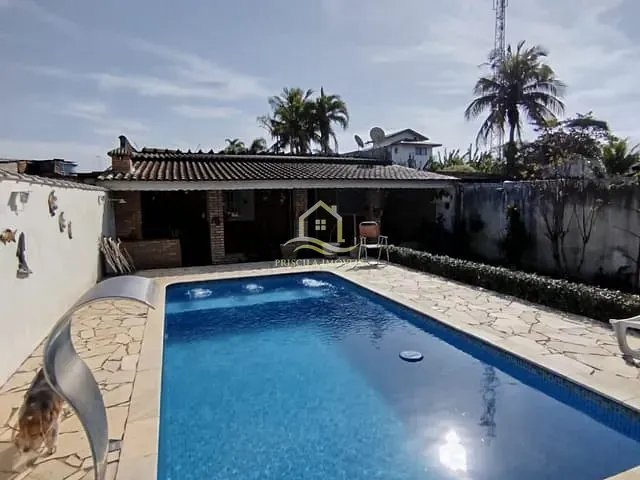 Casa com 450m² 3 quartos e 4 banheiros, à venda, no bairro Boraceia em Bertioga
