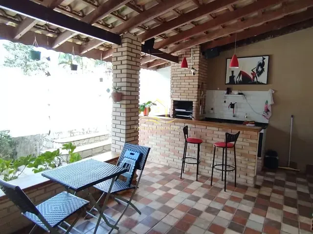 Casa com 450m² 3 quartos e 4 banheiros, à venda, no bairro Boraceia em Bertioga