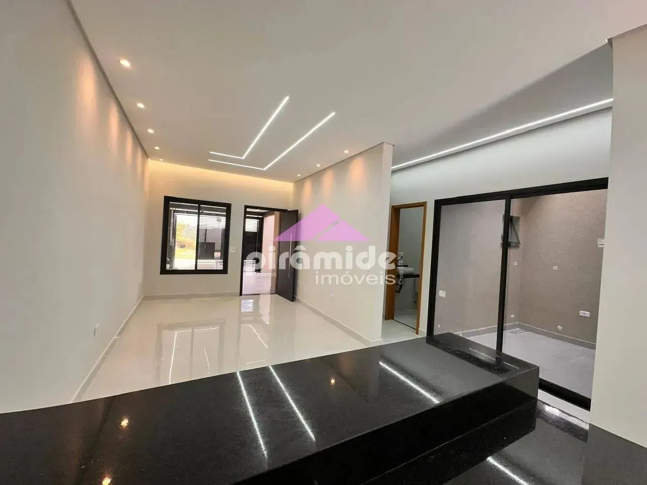 Casa, 3 quartos, 126 m² - Foto 1