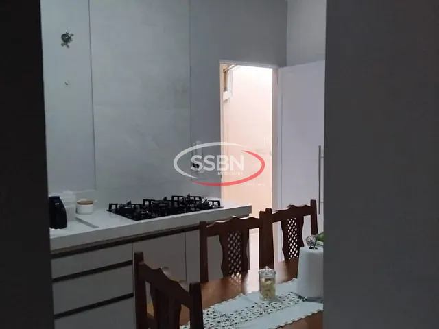 Casa 4 quartos e 3 banheiros, à venda, no bairro Jardim Campos Verdes em Nova Odessa
