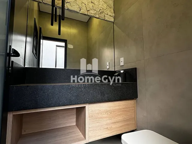 Casa com 300m² 3 quartos e 4 banheiros, para alugar, no bairro Jardins Barcelona em Senador Canedo