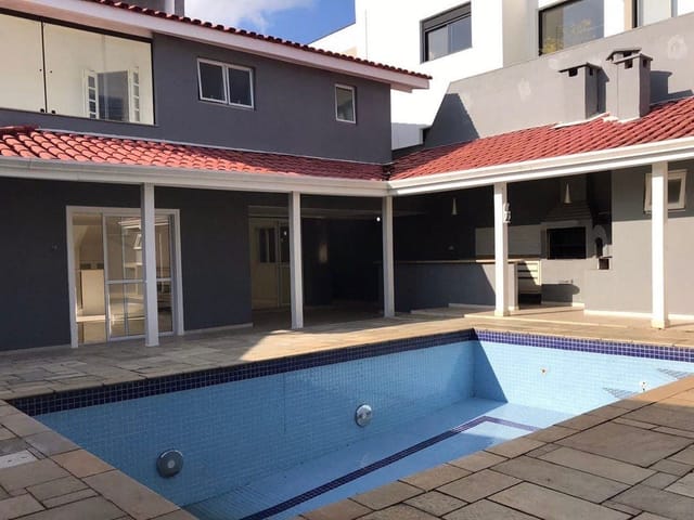 Casa com 360m² 4 quartos e 5 banheiros, à venda ou para alugar, no bairro Alphaville em Santana de Parnaíba
