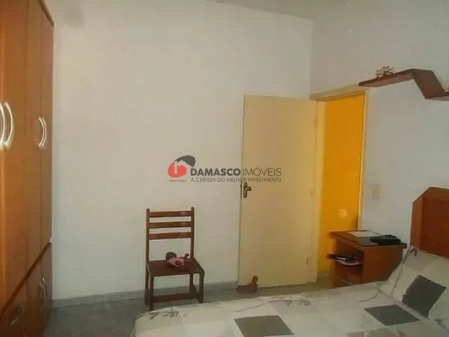 Casa com 150m² 2 quartos e 1 banheiro, à venda, no bairro Centro em São Caetano do Sul