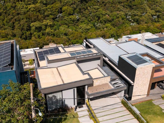 Casa com 437m² 4 quartos e 6 banheiros, à venda, no bairro Alphaville em Santana de Parnaíba