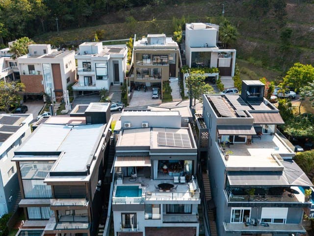Casa com 437m² 4 quartos e 6 banheiros, à venda, no bairro Alphaville em Santana de Parnaíba