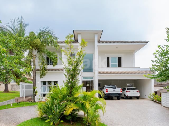 Casa com 450m² 4 quartos e 5 banheiros, para alugar, no bairro Alphaville Conde I em Barueri