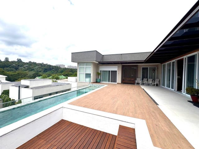 Casa com 520m² 4 quartos e 8 banheiros, para alugar, no bairro Alphaville em Santana de Parnaíba