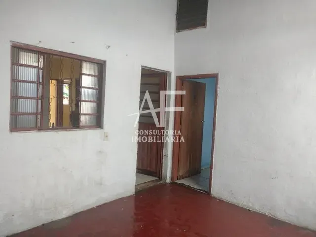 Casa com 200m² 3 quartos e 1 banheiro, à venda, no bairro Campos Elíseos em Taubaté