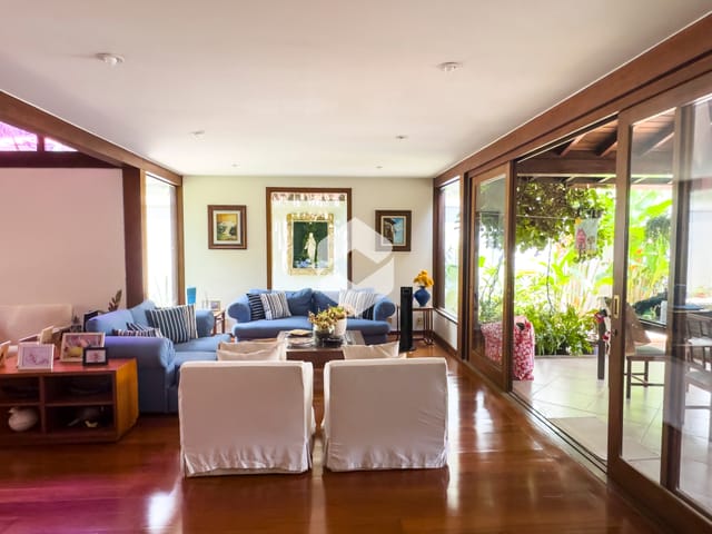 Casa com 1000m² 4 quartos e 6 banheiros, à venda ou para alugar, no bairro Barra da Tijuca em Rio de Janeiro