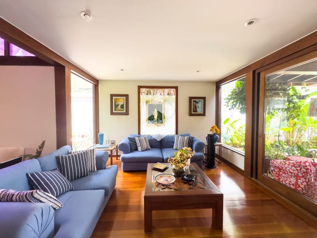 Casa com 1000m² 4 quartos e 6 banheiros, à venda ou para alugar, no bairro Barra da Tijuca em Rio de Janeiro
