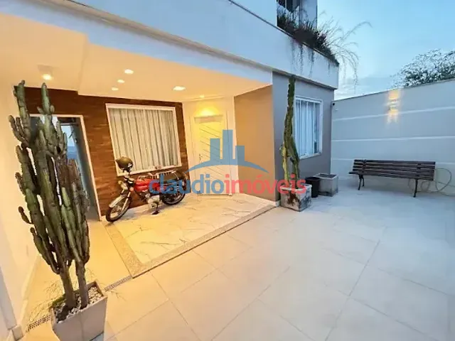 Casa 3 quartos e 4 banheiros, à venda, no bairro Ano Bom em Barra Mansa