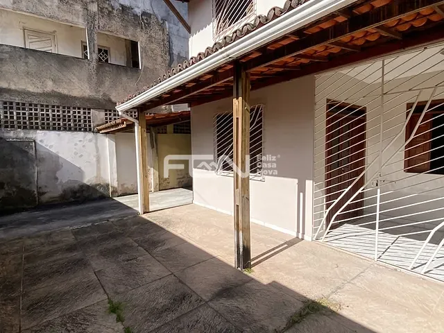 Casa 5 quartos e 4 banheiros, para alugar, no bairro Dois de Julho em Camaçari