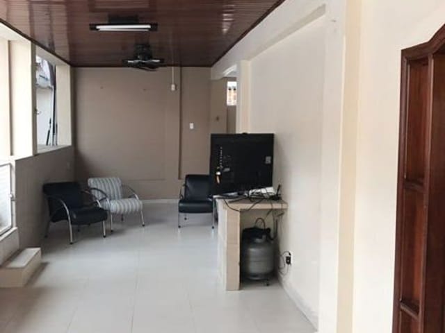 Sobrado com 191m² 3 quartos e 4 banheiros, à venda, no bairro Jardim Tropical em Cuiabá