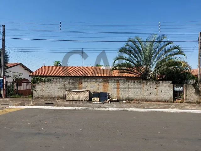 Casa com 680m² 2 quartos e 1 banheiro, à venda, no bairro Centro em Holambra
