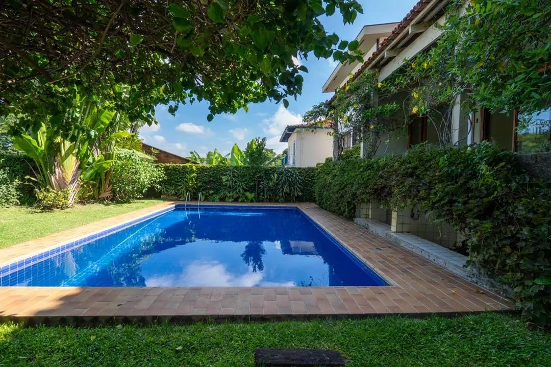 Casa em Jardim Leonor — foto 1