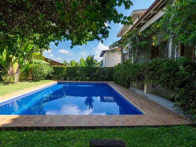 Casa com 352m² 5 quartos e 4 banheiros, à venda, no bairro Jardim Leonor em São Paulo