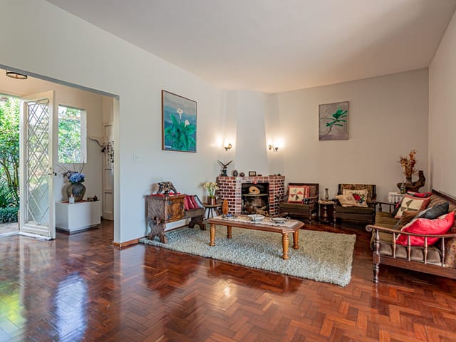 Foto do Casa - Casa tipo para venda em Sumaré com 4 quartos, sendo 2 suítes, 258m² | Correteria Imóveis