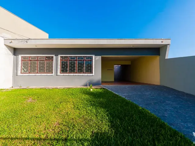 Casa 4 quartos e 3 banheiros, para alugar, no bairro Abranches em Curitiba