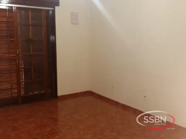 Casa 3 quartos e 2 banheiros, à venda, no bairro Jardim Santa Rosa em Nova Odessa