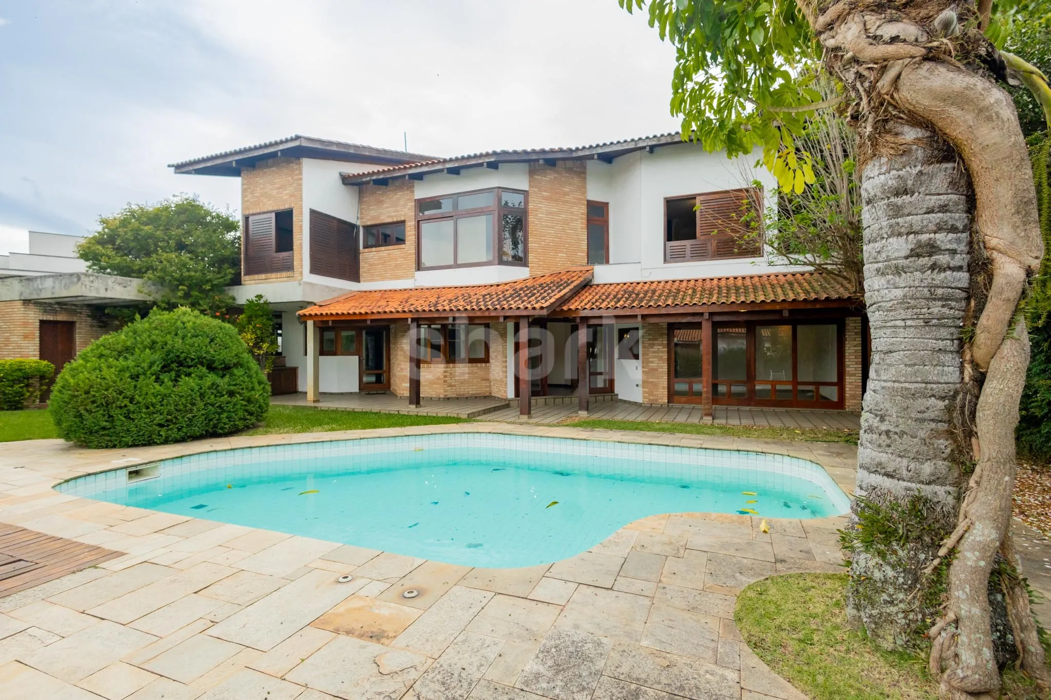Casa em Alphaville — foto 1