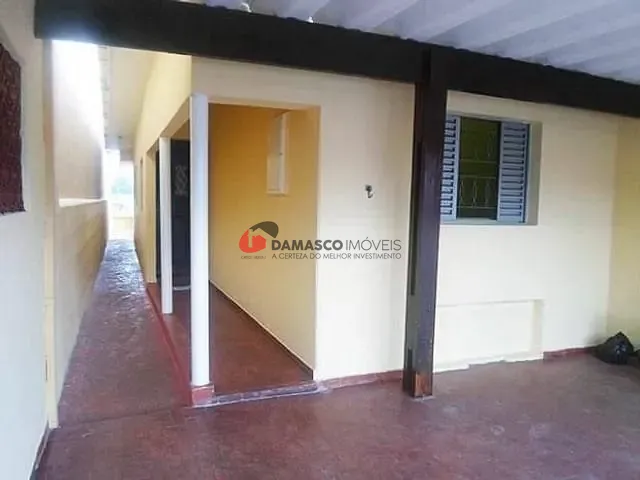 Casa com 180m² 2 quartos e 1 banheiro, à venda, no bairro Nova Gerti em São Caetano do Sul